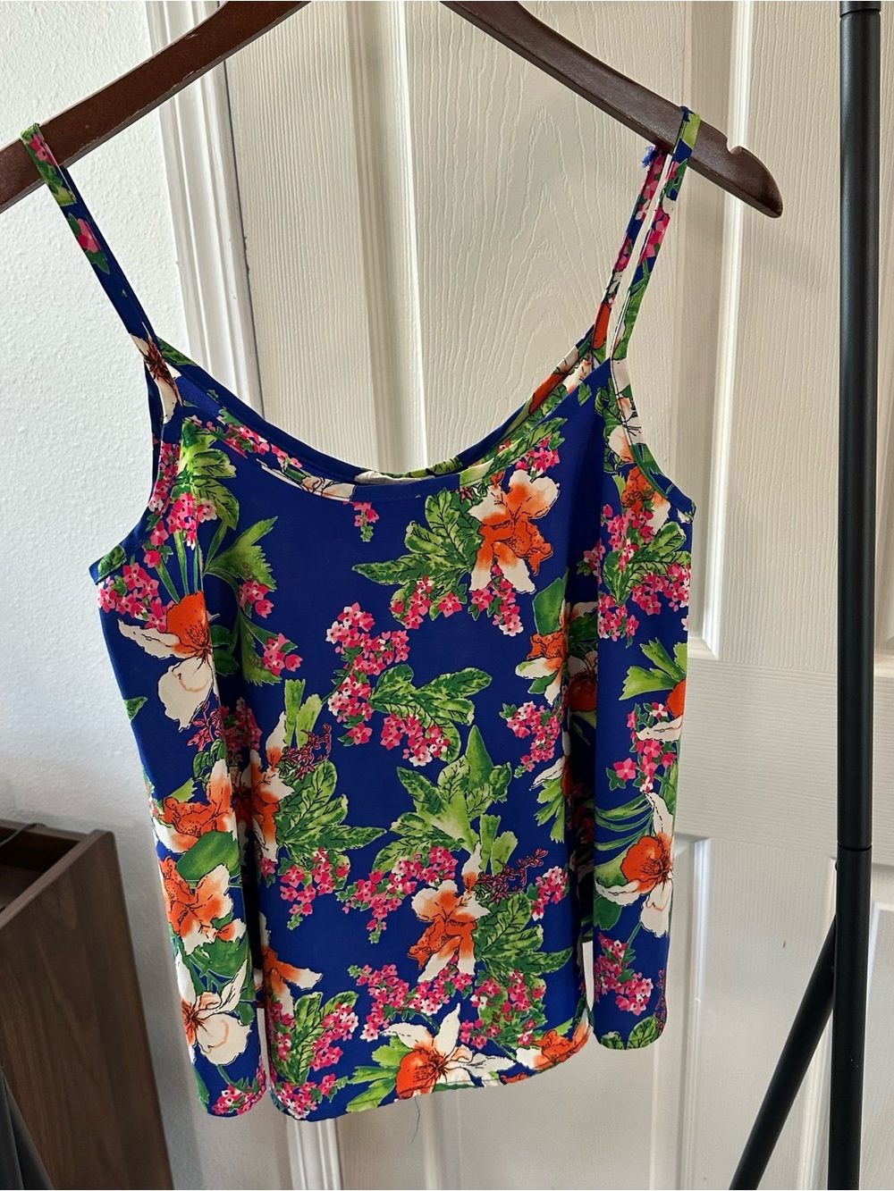 Millibon Blue Floral Tank Top with Orange & Green Accents 🤍